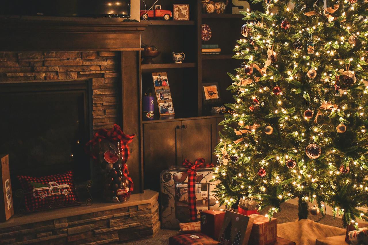 Alege cadouri minunate pentru cei dragi sau răsfață-te pe tine însuți cu articole de calitate la prețuri incredibile. Fă-ți Crăciunul memorabil și plin de bucurie cu EpicOutlet! 🎁