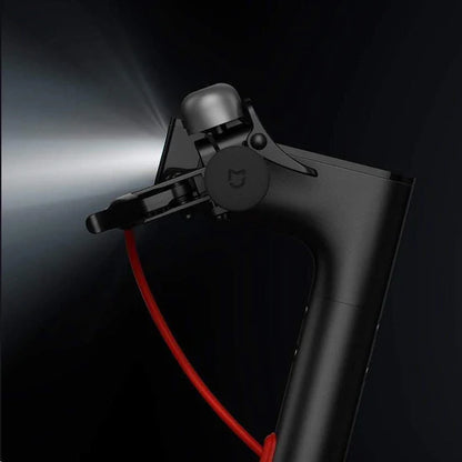 Xiaomi Mi Scooter - Scuter electric pliabil ( Ușoare semne de uz)